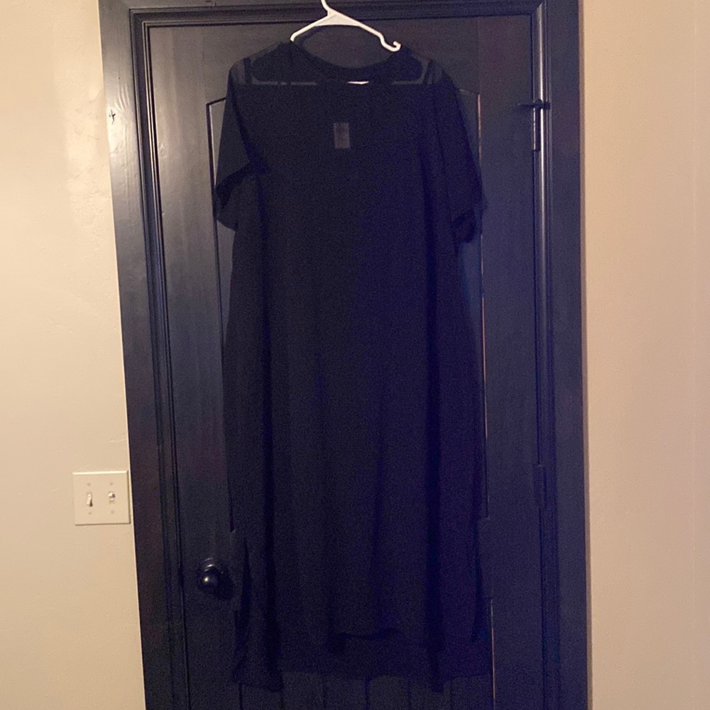 City chic black midi dress